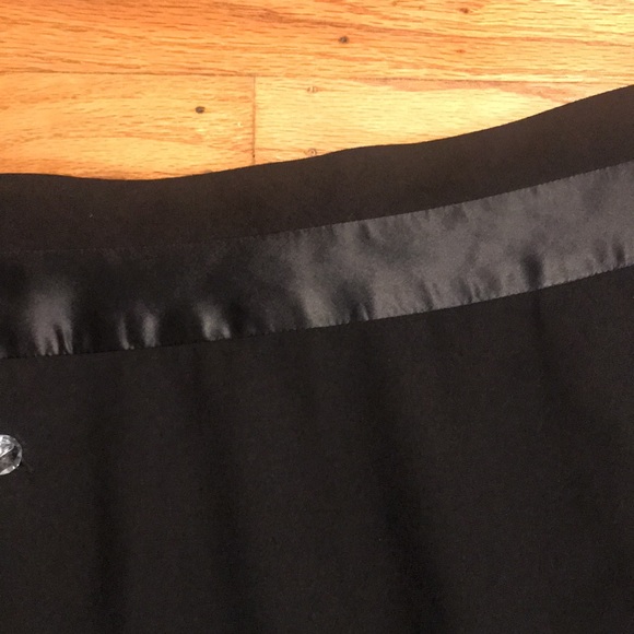 ADRIANNA PAPELL skirt - Picture 3 of 10